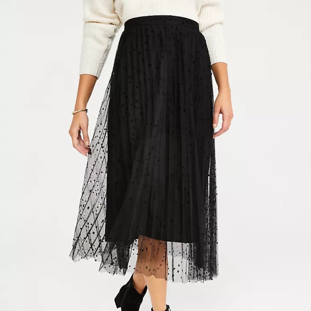 New Ann Taylor Star Pleated Skirt Size 6